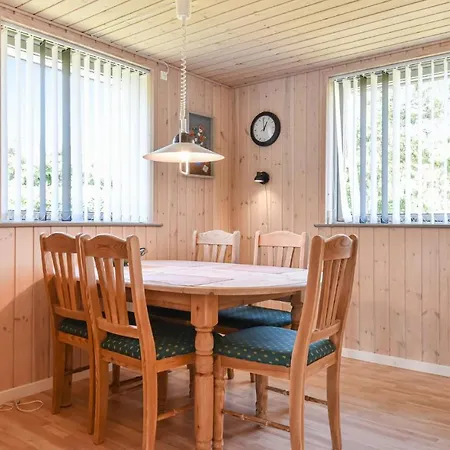 Nydelig Hjem I Med Badstue Feriehus Tarm