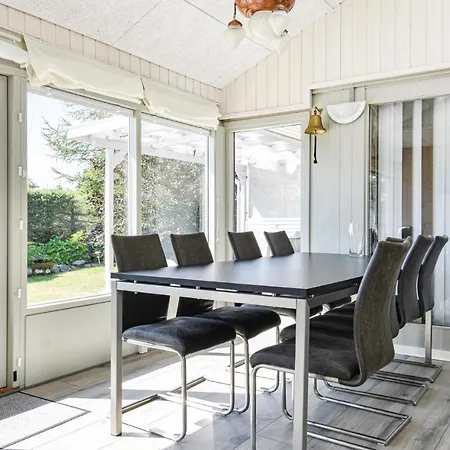 Nydelig Hjem I Med Badstue Feriehus