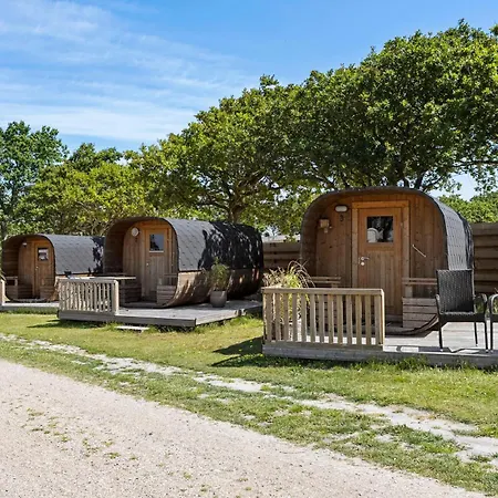4 Bedroom Cozy In *