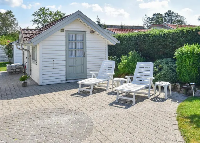 Dom wakacyjny 4 Bedroom Cozy In Tarm