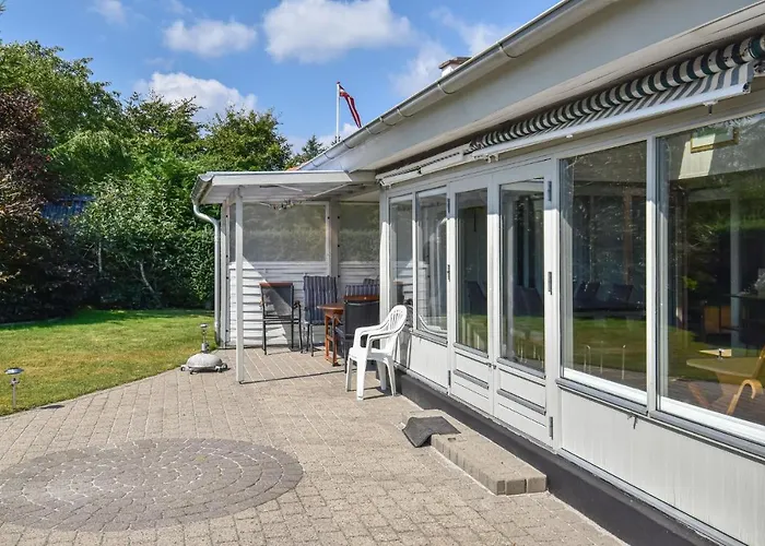 4 Bedroom Cozy In Tarm