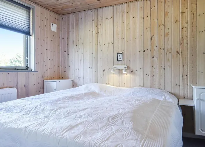 4 Bedroom Cozy In *